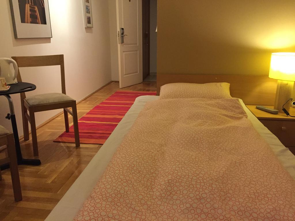 Elegancia Residence Boedapest Buitenkant foto